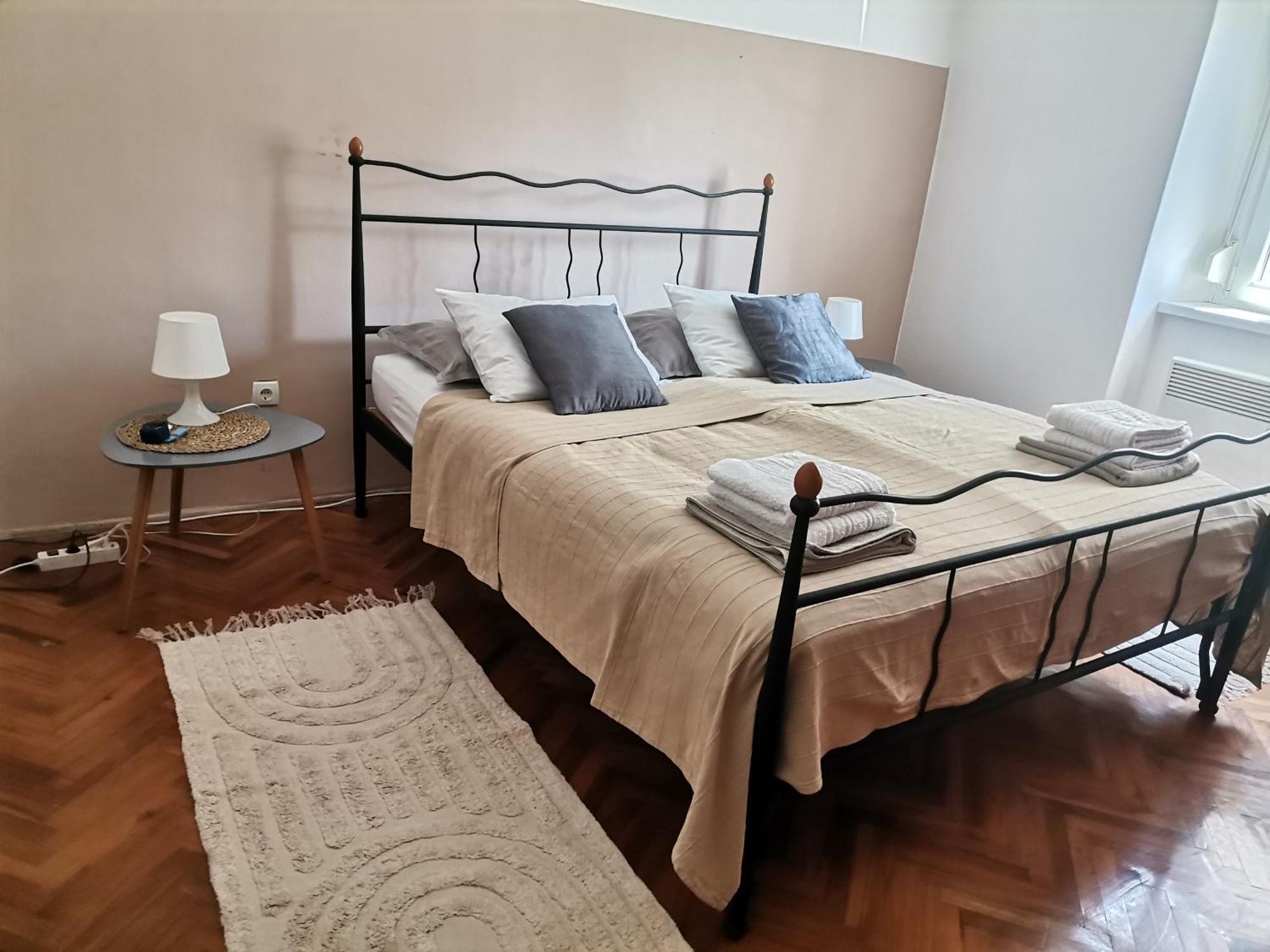 Casa Di Nonna Pina, Kuca U Blizini Arene Apartment Pula Luaran gambar